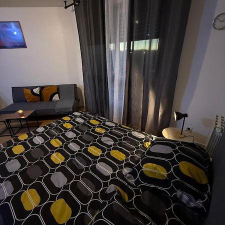Appartements Sully Mantes-la-Jolie Exteriör bild